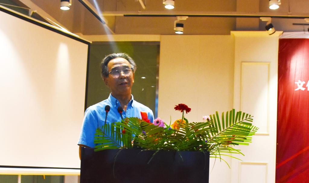 教师代表郭宝寨教授发言